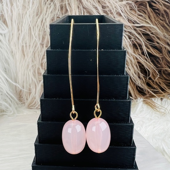 Gorgeous, goldtone, light pink and ccent drop long costume pierced earrings - Picture 4 of 6